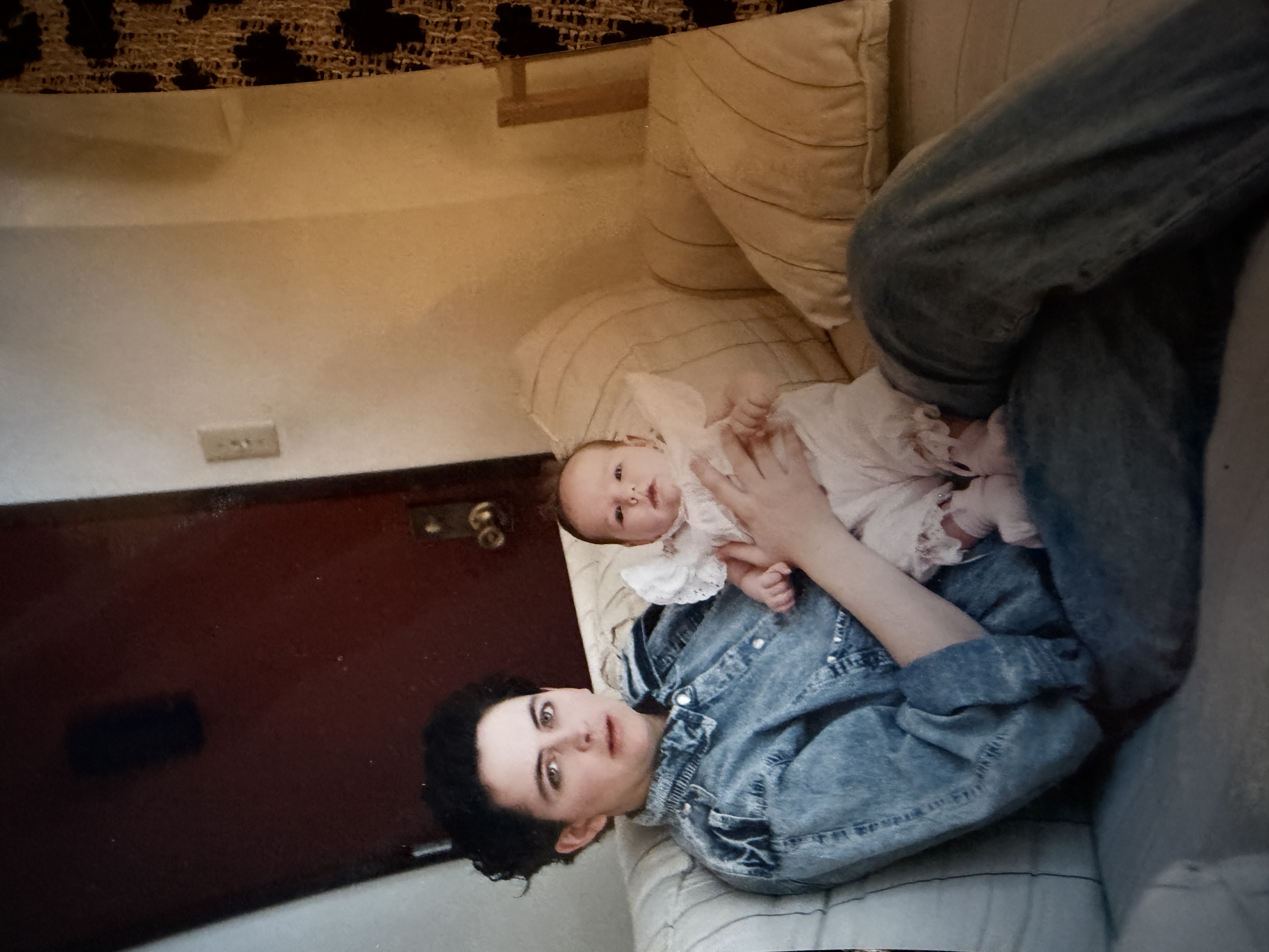 Hannah as a baby with her mother